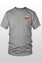 Lade das Bild in den Galerie-Viewer, BauSucht Brustlogo T-Shirt